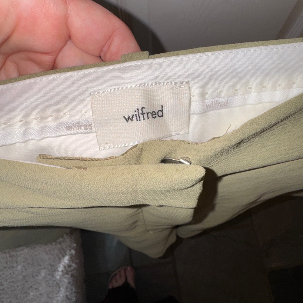 Aritzia Wilfred Anthem Shorts | Green Tailored Shorts | Size 12 | NWT - Picture 5 of 16